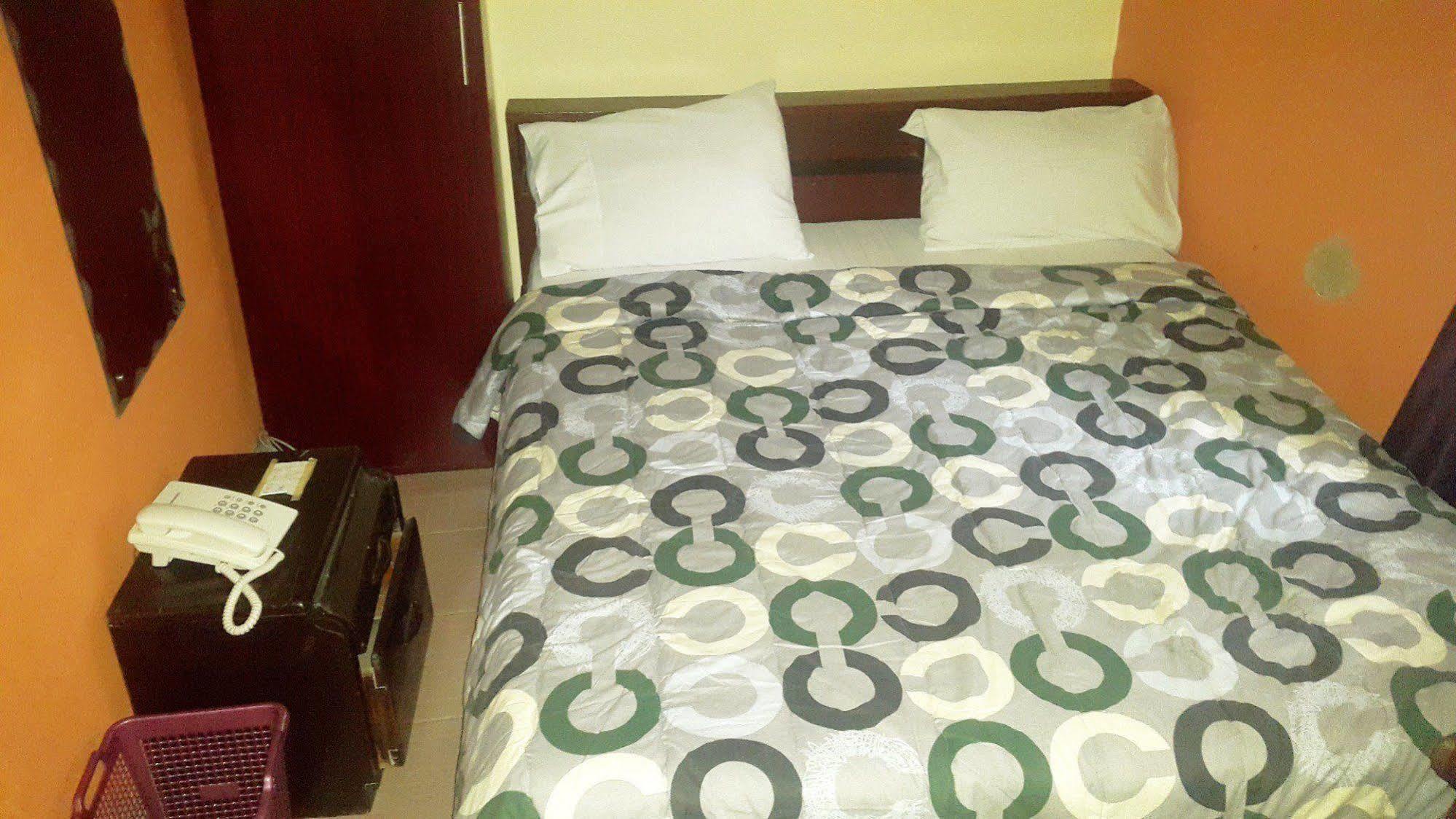 Maria Suites Lagos Exterior foto